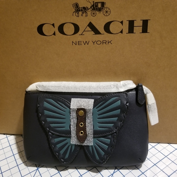 Coach "LE" Large Wristlet With Butterfly Applique - Picture 3 of 9